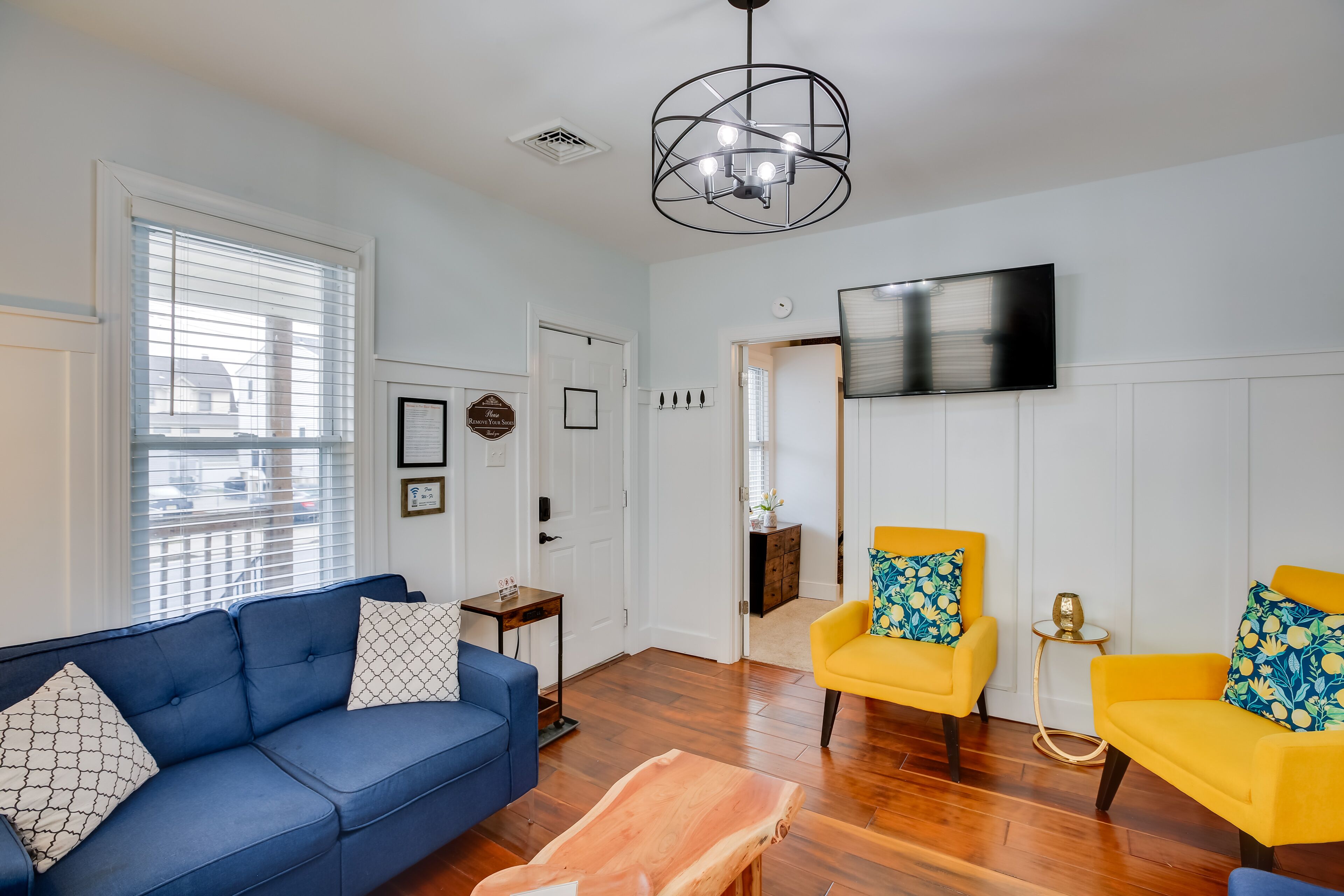 Atlantic City Home ~ 2 Mi to Ocean Casino Resort!