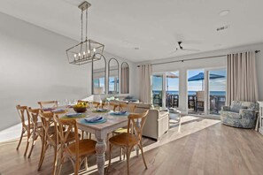 Dining - Beachfront, Pool, Amazing Views, and Sleeps 14 (Panama City Beach)