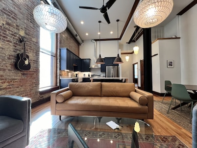 1882 Lofts - 201- Downtown 2nd & Church