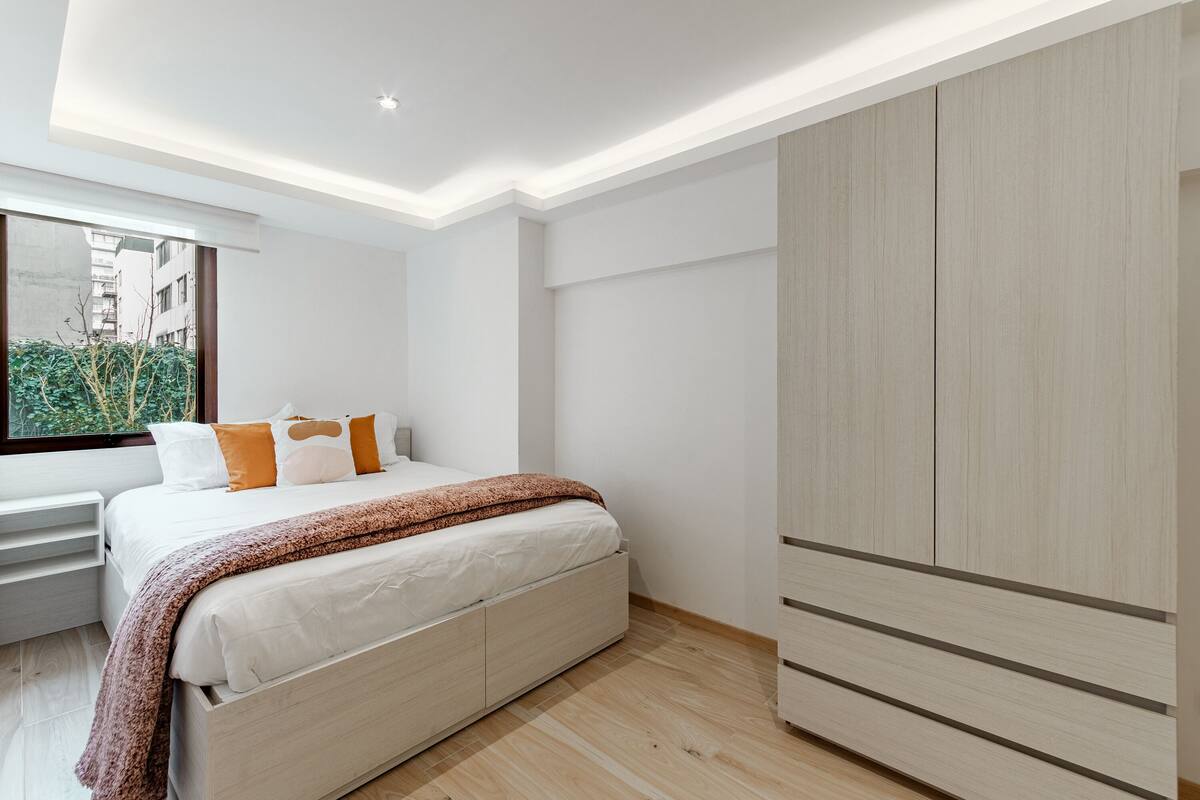 1 bedroom, iron/ironing board, free WiFi, bed sheets