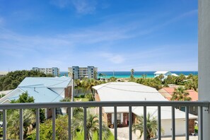 Townhome, Berbilang Katil, Pool Access, Partial Ocean View (20722 First Ave - Grand Retreat I) | Pemandangan dari bilik