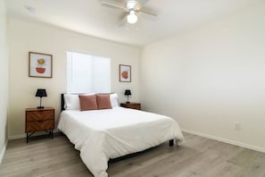 4 bedrooms, desk, iron/ironing board, free WiFi