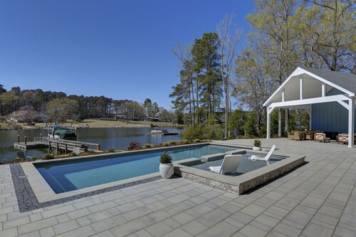 Luxury Lake Escape w/ Pool, Hot Tub, & more!