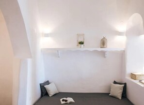 1 bedroom, free WiFi -  Great cave and Oia Greece (Santorini)