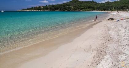 Villa PIETRA avec piscine privée chauffée à 300 mÚtres de la plage de Favone