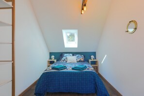 3 chambres, fer et planche à repasser, Wi-Fi gratuit, draps fournis