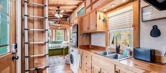 NEW The Birds Nest in Topanga Canyon Tiny Home