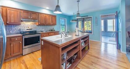 Hidden Haven: Seclusion on the Superior Shoreline