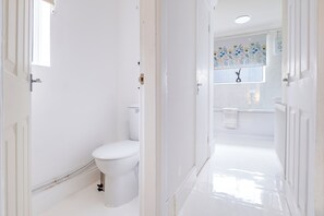Bathroom - Ringwood (Nottingham)