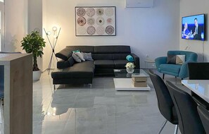 Smart TV - Awesome home in Vodice with sauna (Vodice)