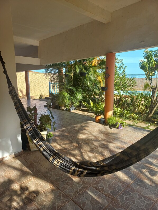 Terrace/patio - Aluga-se Quarto em Casa Aconchegante (Jauá Camaçari)