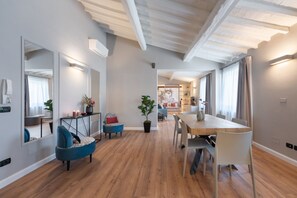 Dining - Apartments Florence- Florence Dome with View (Firenze)