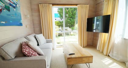 Cosy Studio 3 Mins Drive To Beach