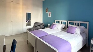 Room, 2 Twin Beds, City View, Tower | Frette Italian sheets, premium bedding, memory foam beds, minibar - KJ Art Rooms (Naples)