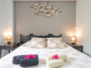 3 chambres, lit de bébé portatif, Wi-Fi, literie fournie