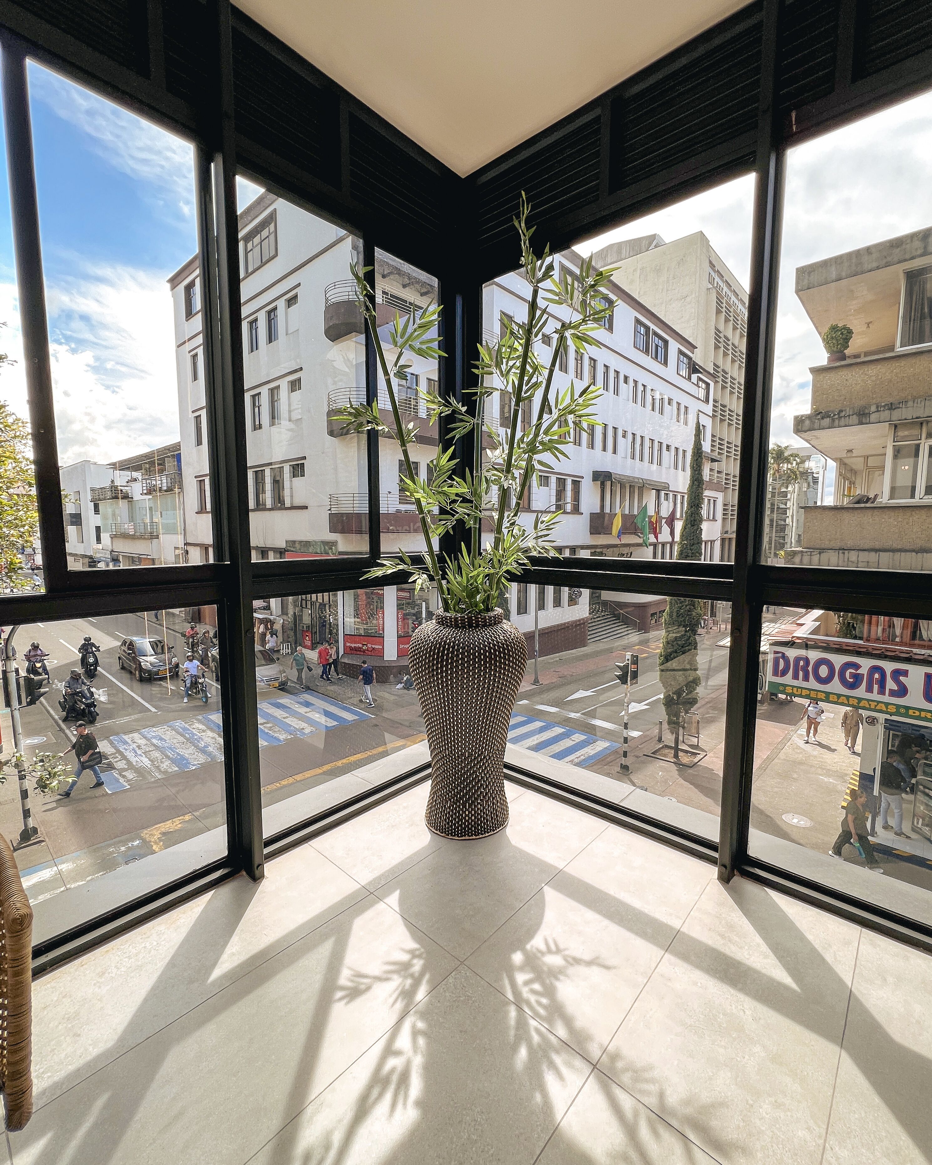 Foto - Balmoral Plaza Hotel