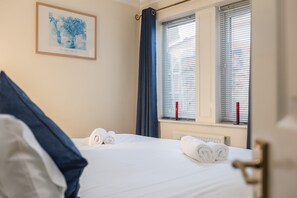 2 bedrooms, WiFi, bed sheets