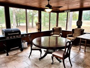 Dining - Toomsboro Farm (Toomsboro)