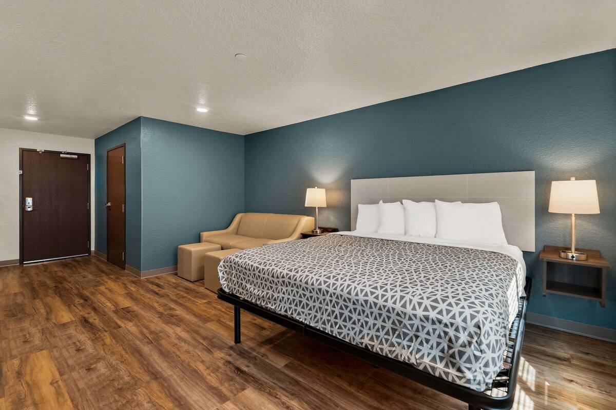 Luxe beddengoed, een bureau, een laptopwerkplek, gratis wifi
