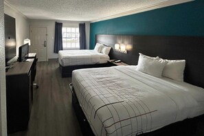 Suite, 2 Double Beds, Non Smoking | Free WiFi