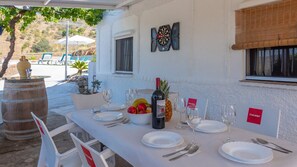 Outdoor dining - Casa Esperanza Sedella by Ruralidays (Málaga)
