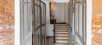 Delightful Apartment in the Heart of the Spa!