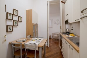 Fridge, stovetop, toaster