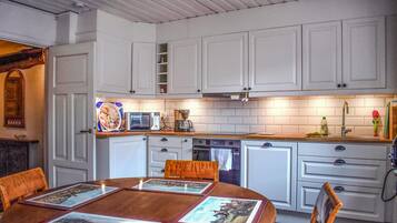 Frigorifero, forno, lavastoviglie, macchina per tè/caffè