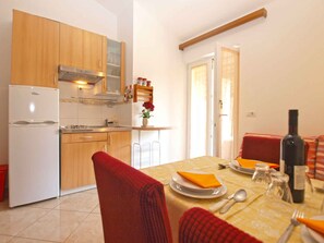 Dining - Holiday apartment with air conditioning (Vodnjan)