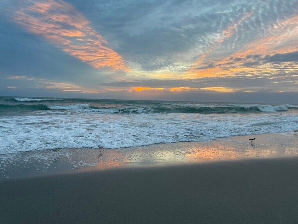 サンラウンジャー、ビーチタオル