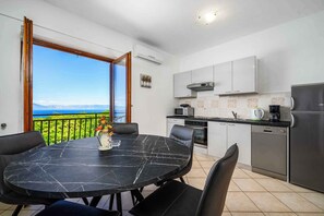 Microwave, stovetop, toaster, cookware/dishes/utensils