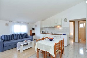 Interior - Holiday apartment with air conditioning (Štinjan)