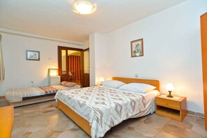 1 bedroom, WiFi - Holiday apartment with air conditioning (Štinjan)