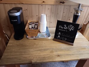 Kaffee und/oder Kaffeemaschine