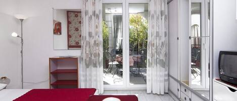 1 soveværelse, strygejern/strygebræt, internetforbindelse