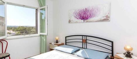 2 soveværelser, strygejern/strygebræt