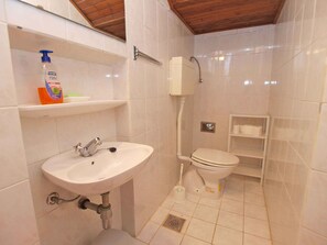 Bathroom - Holiday apartment with terrace (Štinjan)