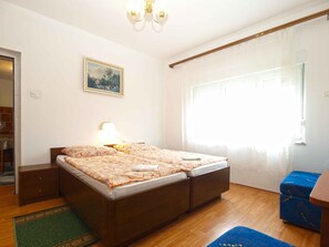 2 bedrooms