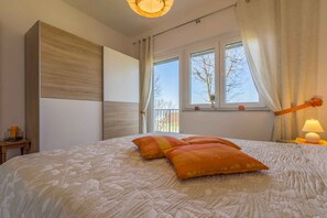 1 bedroom, WiFi - Holiday apartment with air conditioning (Dramalj)