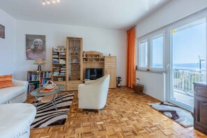 Living area - Holiday apartment with air conditioning (Dramalj)