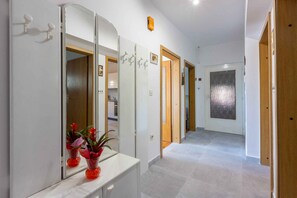 Interior - Holiday apartment with air conditioning (Dramalj)