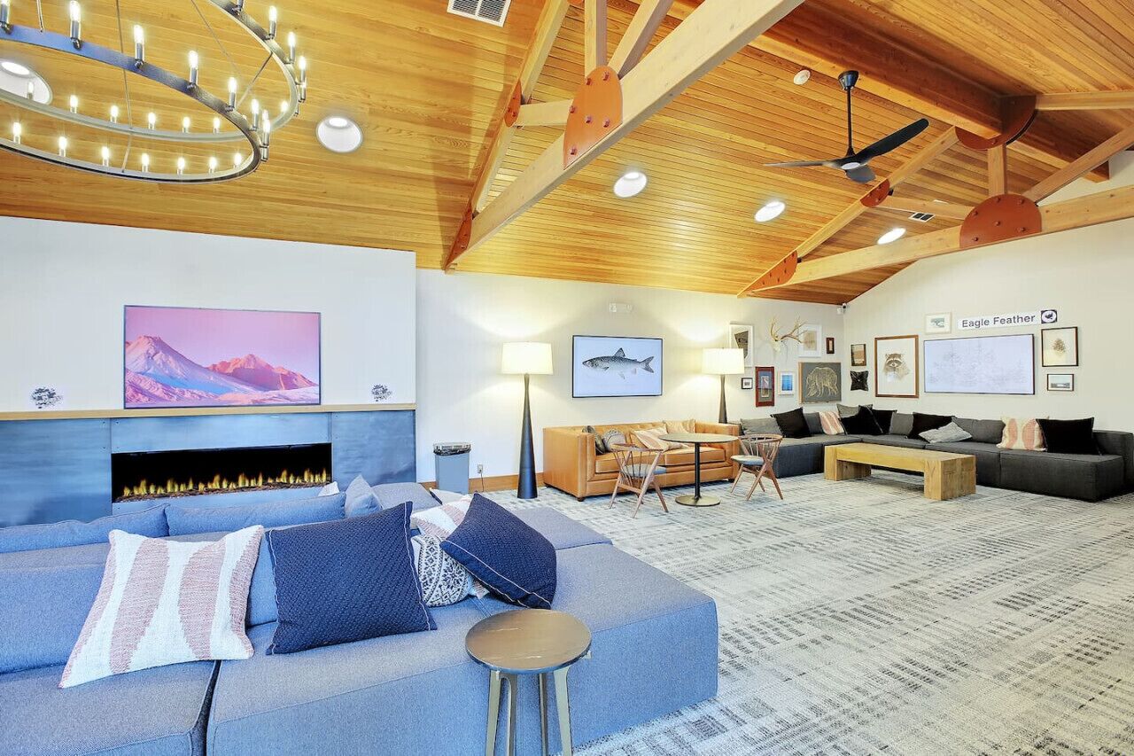 TV connectée, table de tennis de table