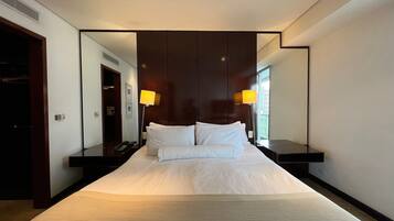 Deluxe Apartment | Room amenity