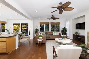 Televisión, chimenea