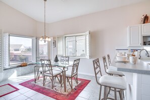 Dining - Green Valley Getaway Near Golfing: Pool Access! (Green Valley)