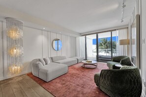 Luxury Apartment | Living area | 70-inch LED TV with cable channels - FABULOUS SUITE OVEAN VIEW W South Beach (Miami Beach)