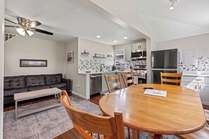 Interior - Steps to Hampton Beach and all entertainment! 4 bedrooms, pet friendly! (Hampton)