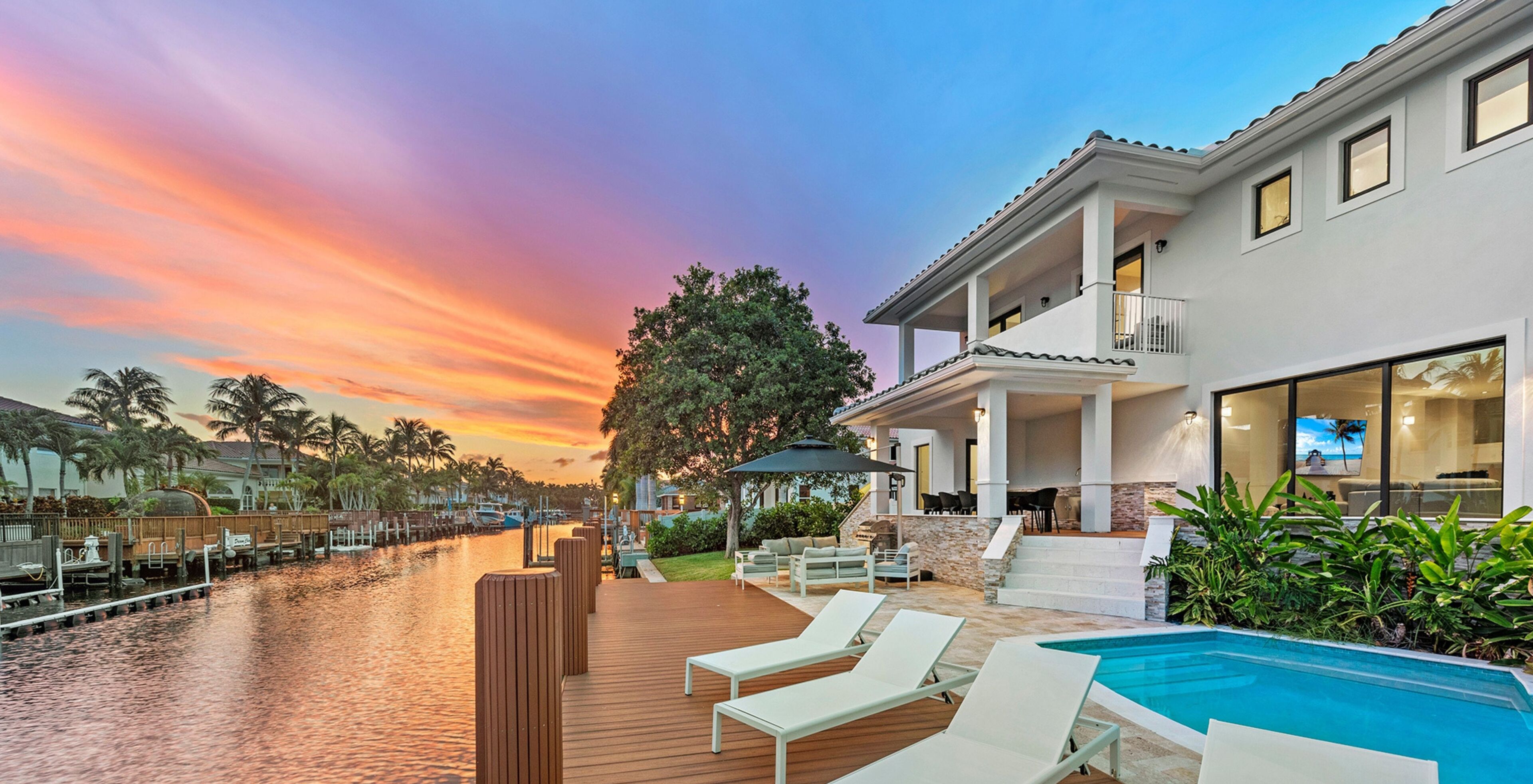 Waterfront / Heated pool / Game Room / Cove Key / VILLAS