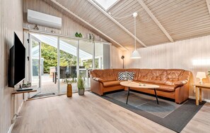 Smart-TV, peis og fotballspill