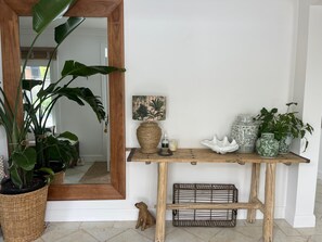 Interior - Beachfront home with amazing views (Mount Martha)